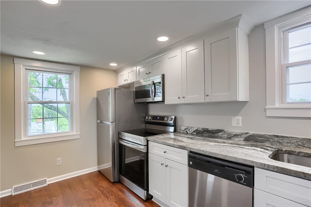 2331 Mckees Rocks Rd