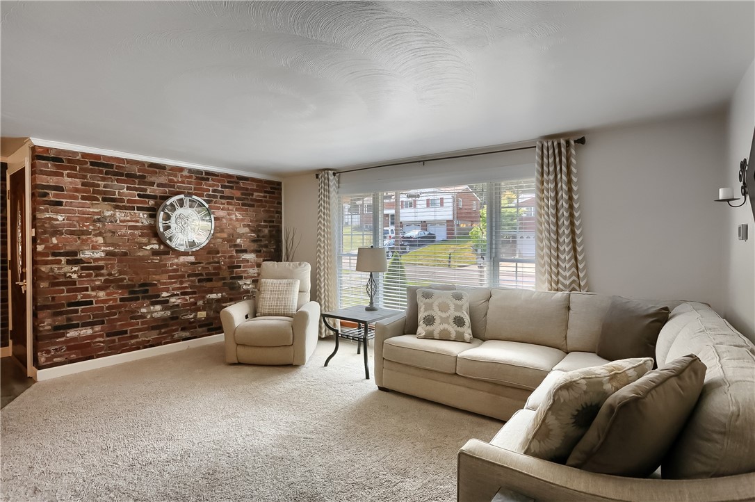 214 Richard Dr