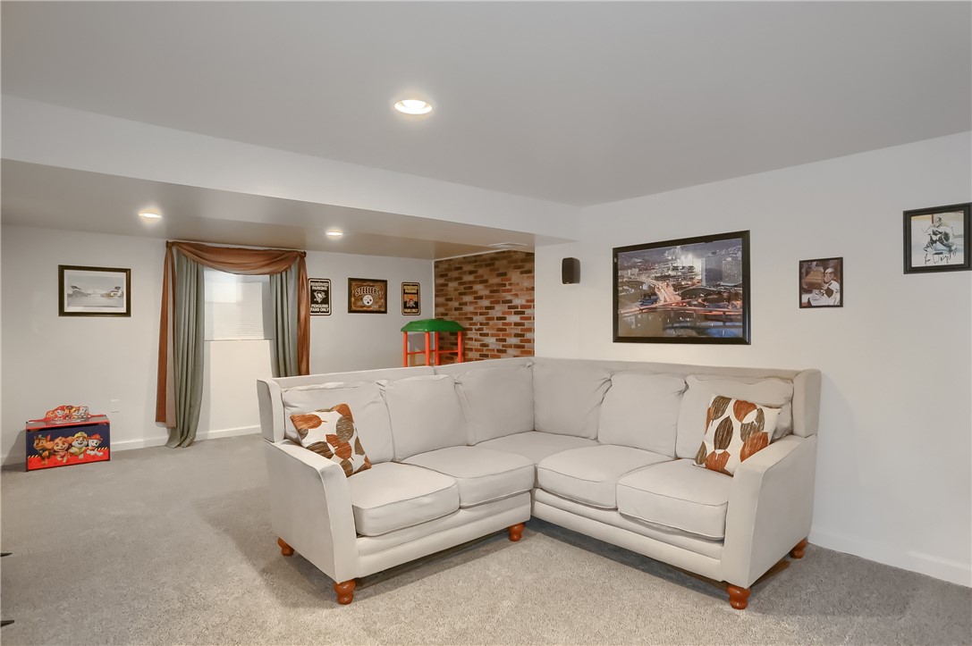 214 Richard Dr