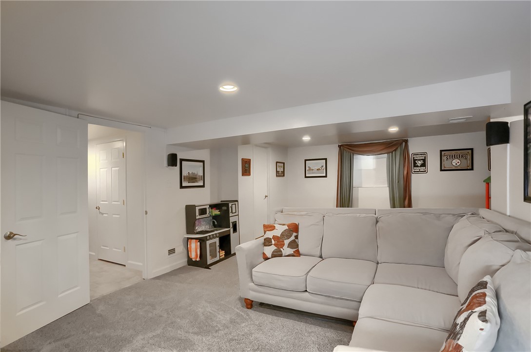 214 Richard Dr