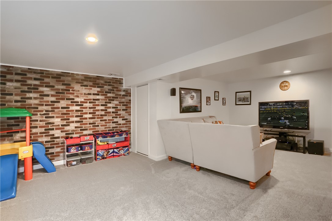 214 Richard Dr