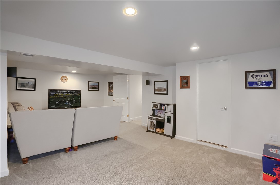 214 Richard Dr