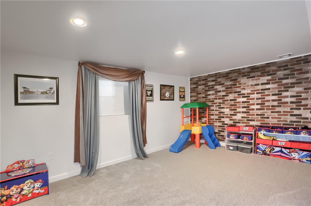 214 Richard Dr