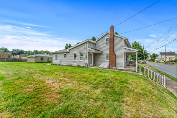 1108 Dewey Ave