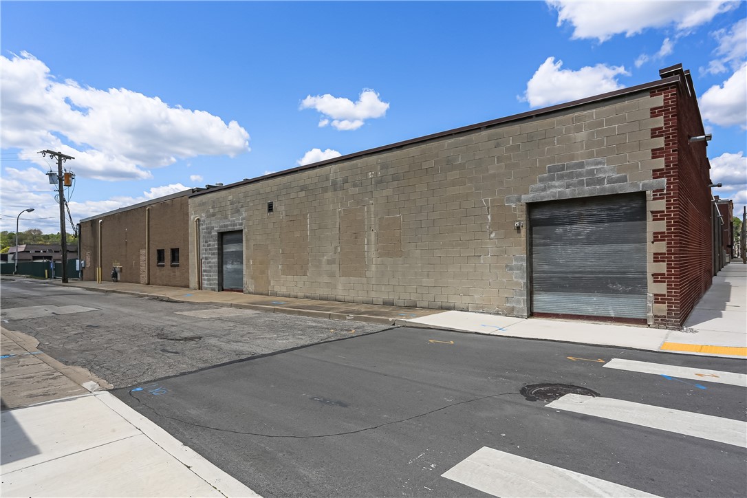 20 E South St