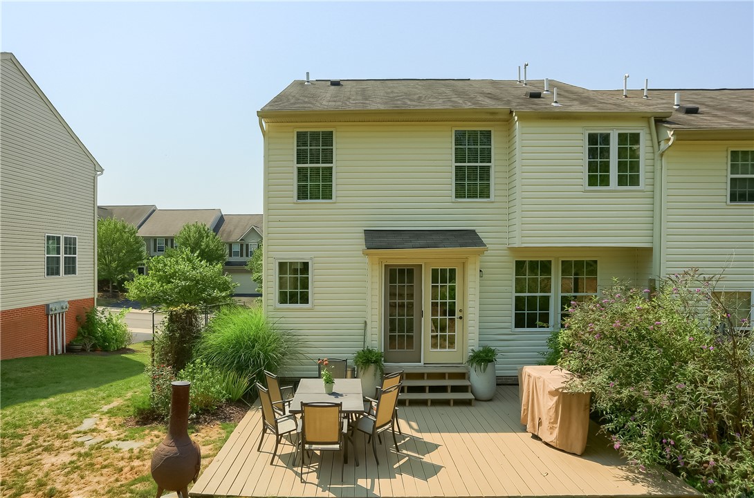 127 Bellefield Ct
