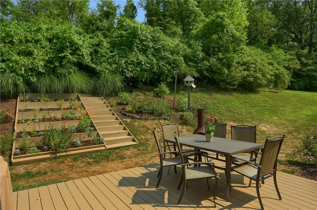 127 Bellefield Ct