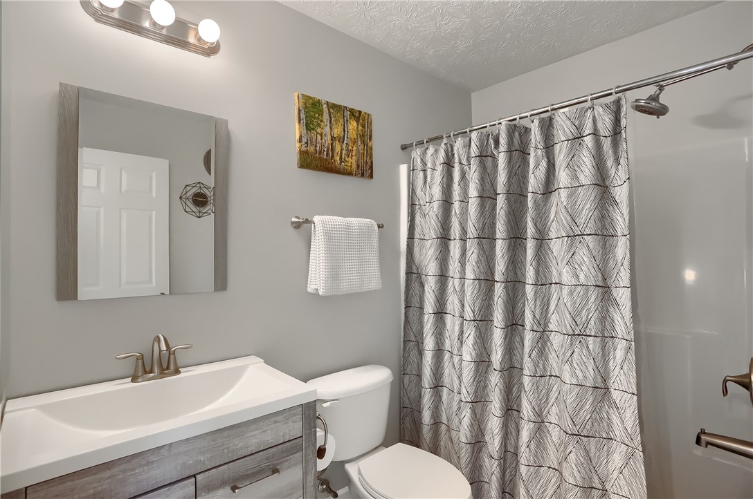 127 Bellefield Ct