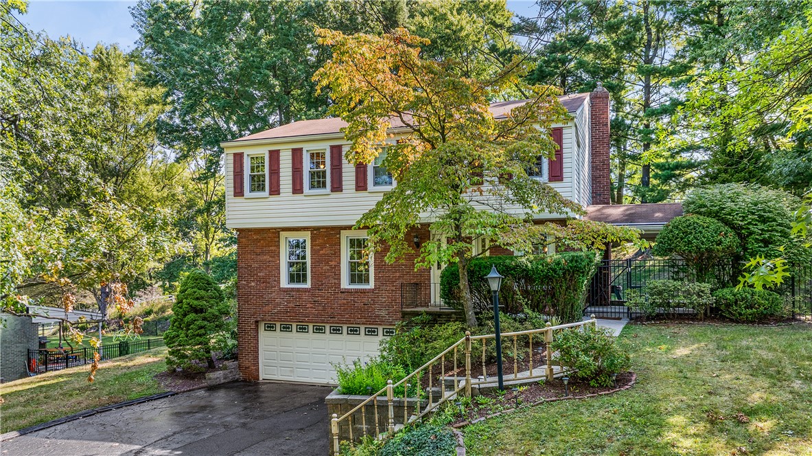 2699 Locust Drive