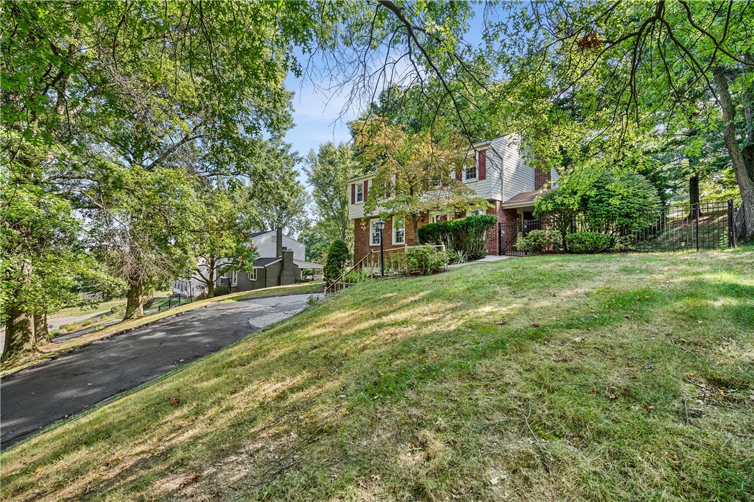 2699 Locust Drive