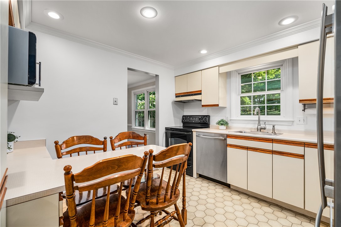2699 Locust Drive
