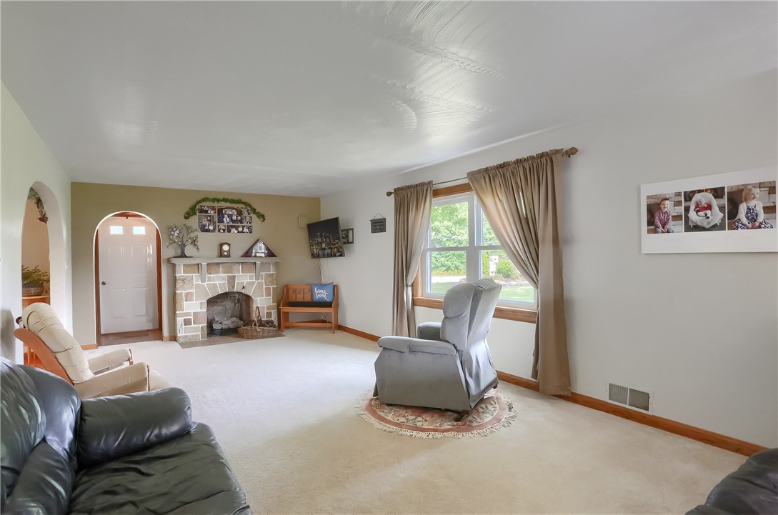 104 Hepler Rd