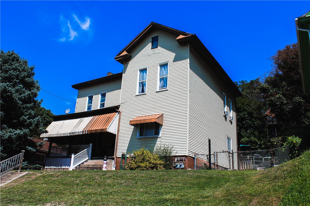 825 North Ave