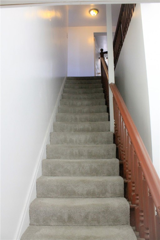 825 North Ave