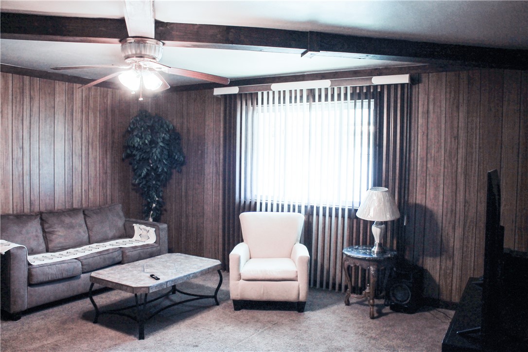 825 North Ave