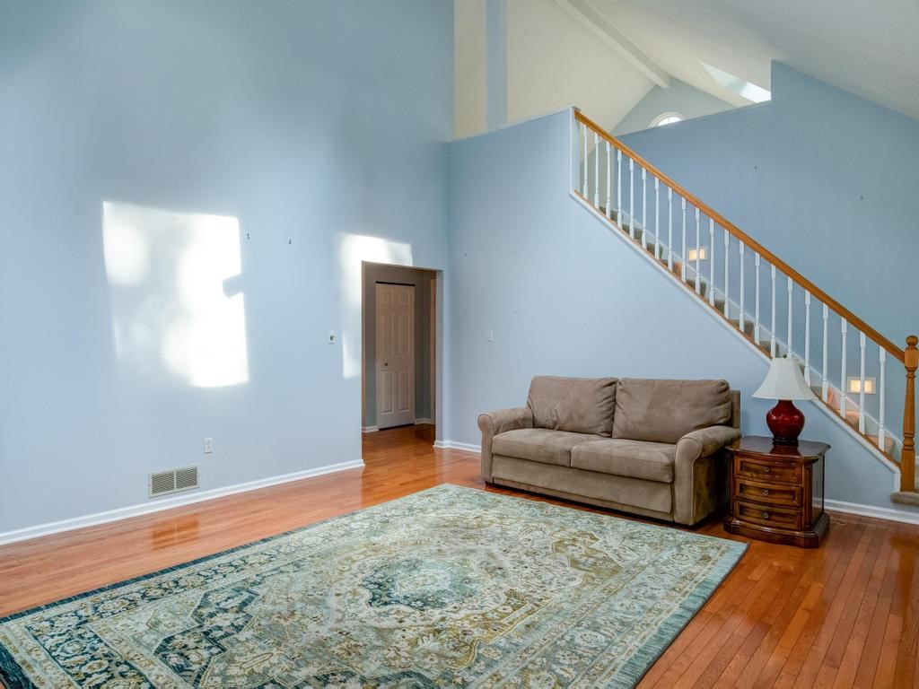 2584 Hunters Point Ct 34