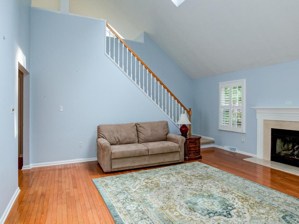 2584 Hunters Point Ct 34