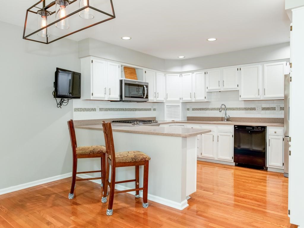 2584 Hunters Point Ct 34