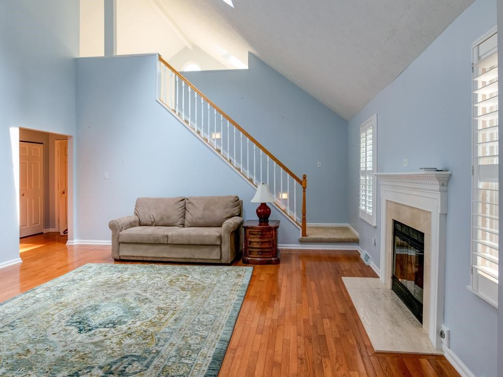 2584 Hunters Point Ct 34