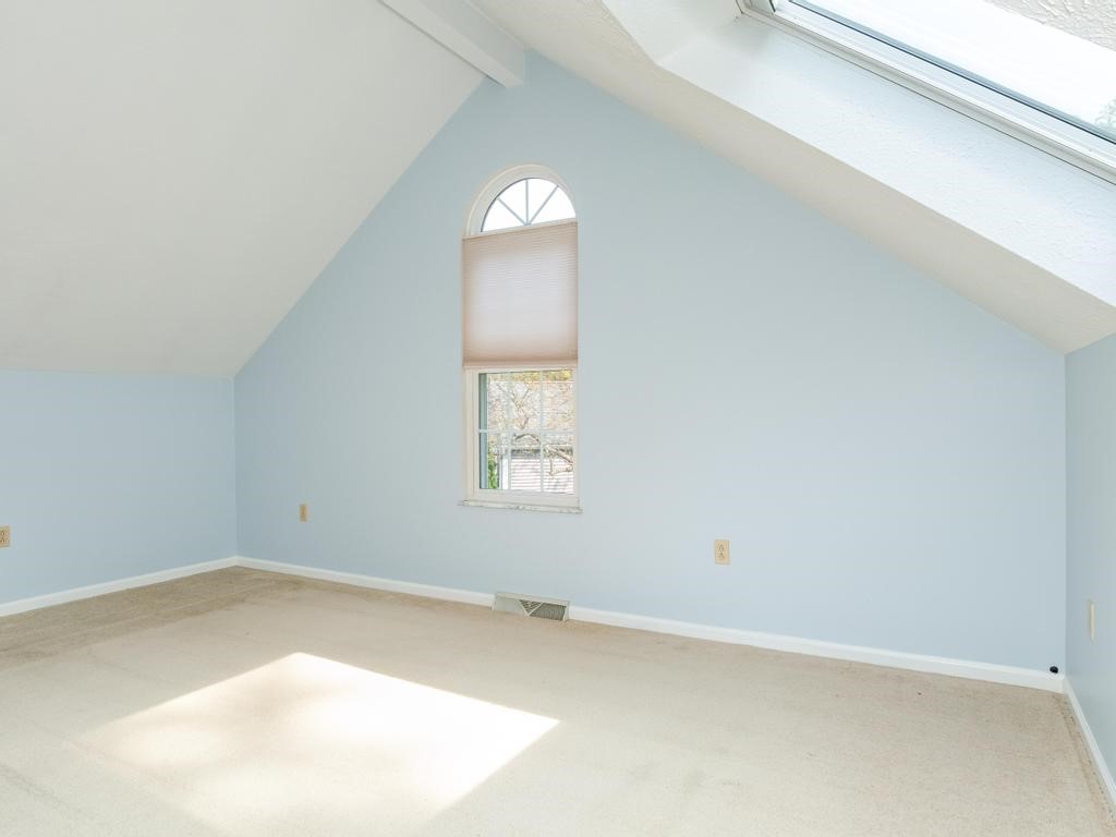 2584 Hunters Point Ct 34