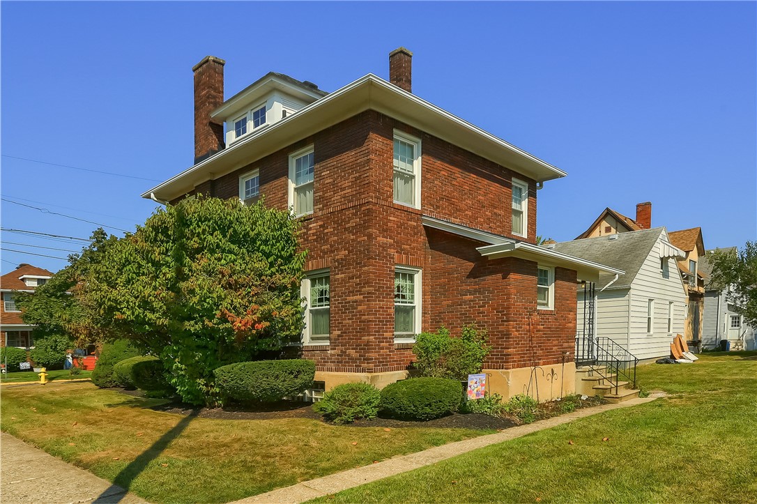 300 Wood St