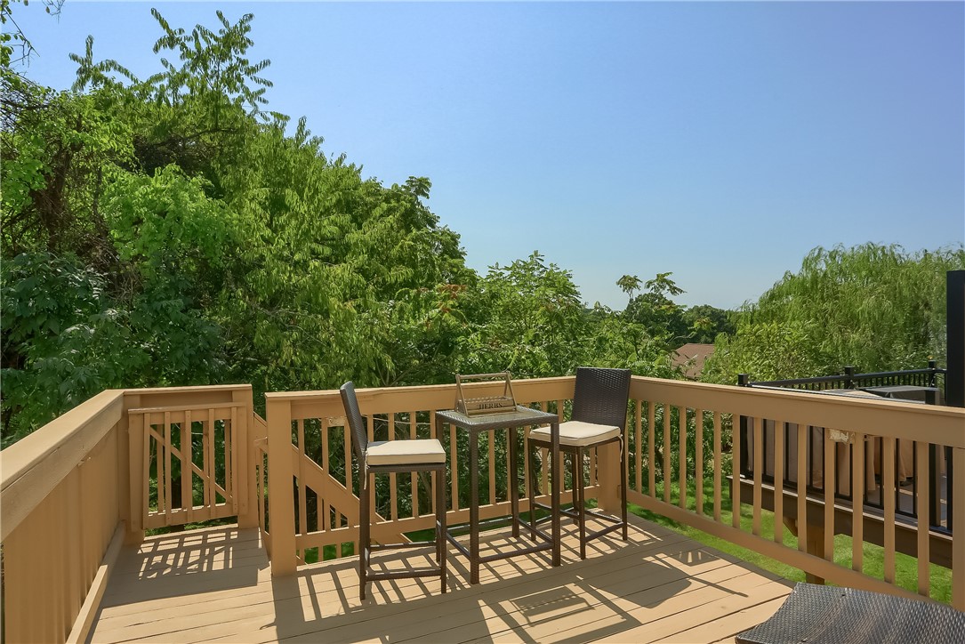 106 Rossmor Ct