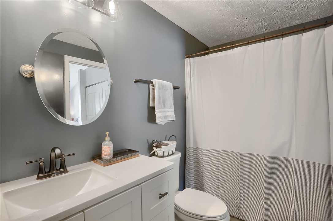 106 Rossmor Ct