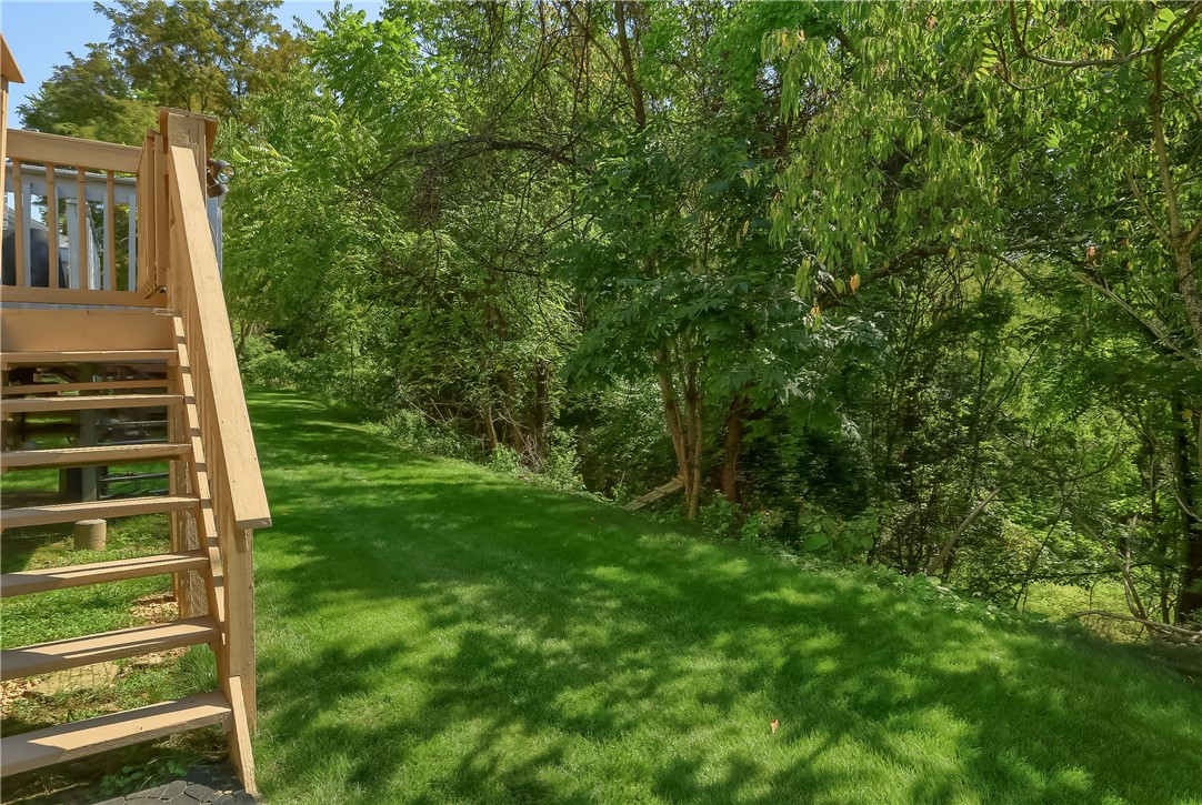 106 Rossmor Ct
