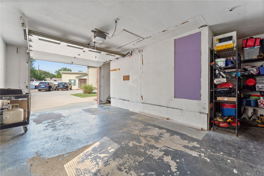 366 2nd Ave