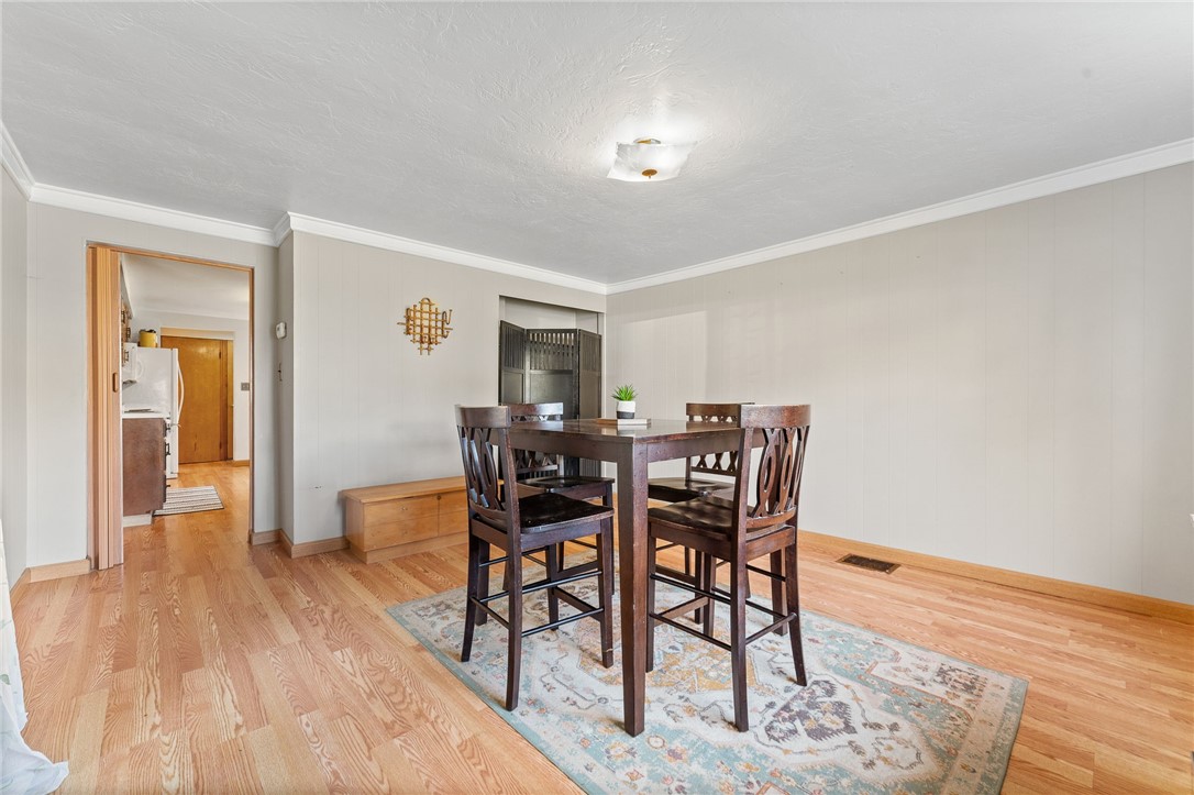 366 2nd Ave
