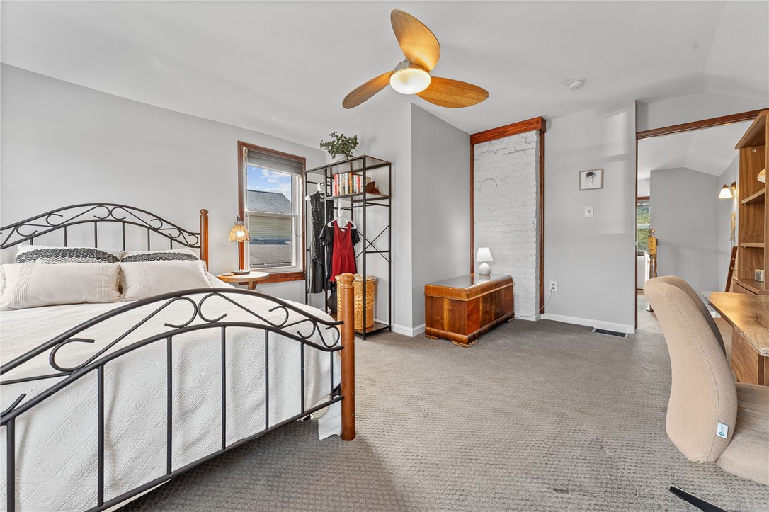366 2nd Ave