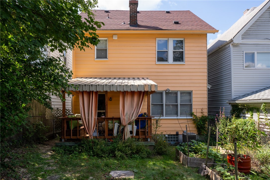 1211 Craig St