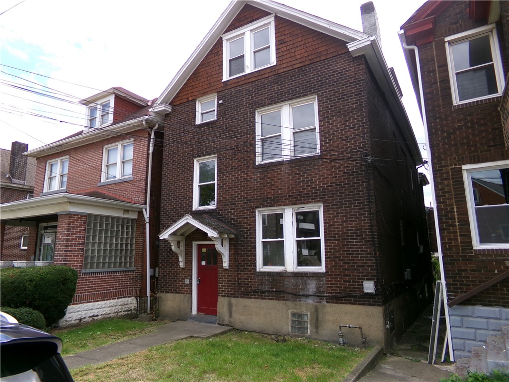 326 Center St