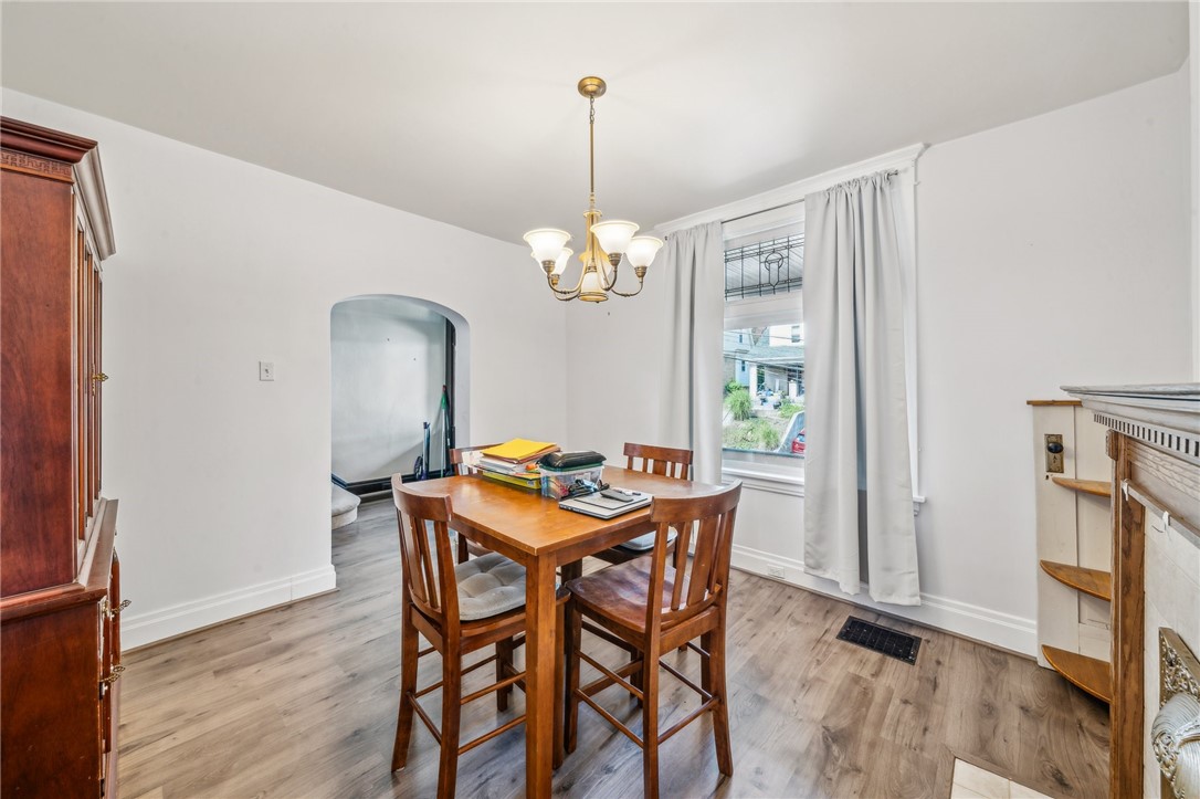 2808 Brentwood Ave