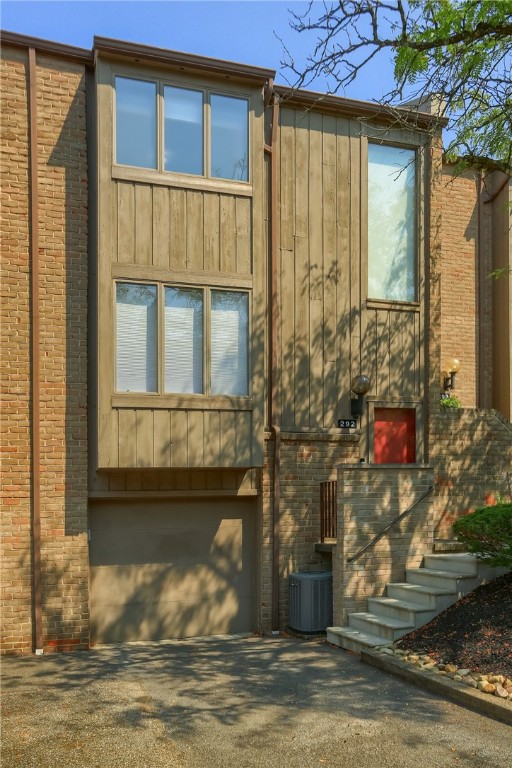 292 Elm Court