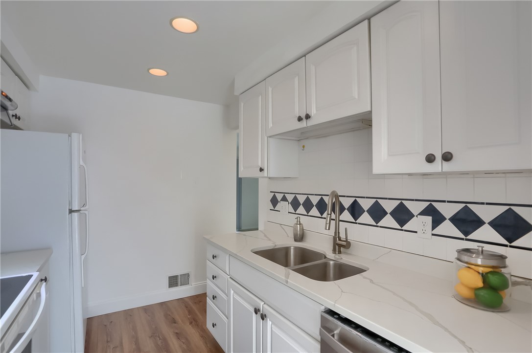 292 Elm Court