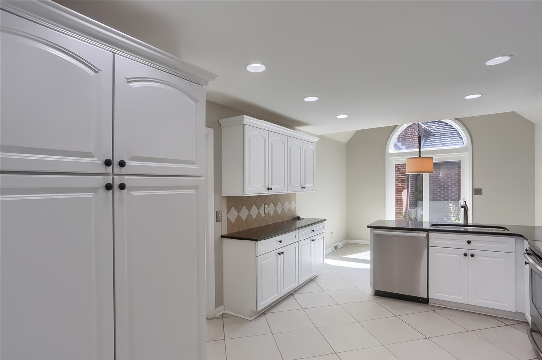 4193 Rothschild Ct