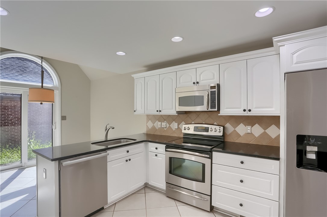 4193 Rothschild Ct