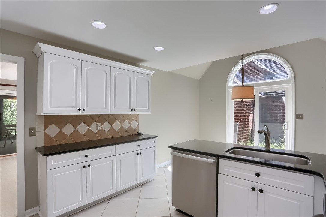 4193 Rothschild Ct