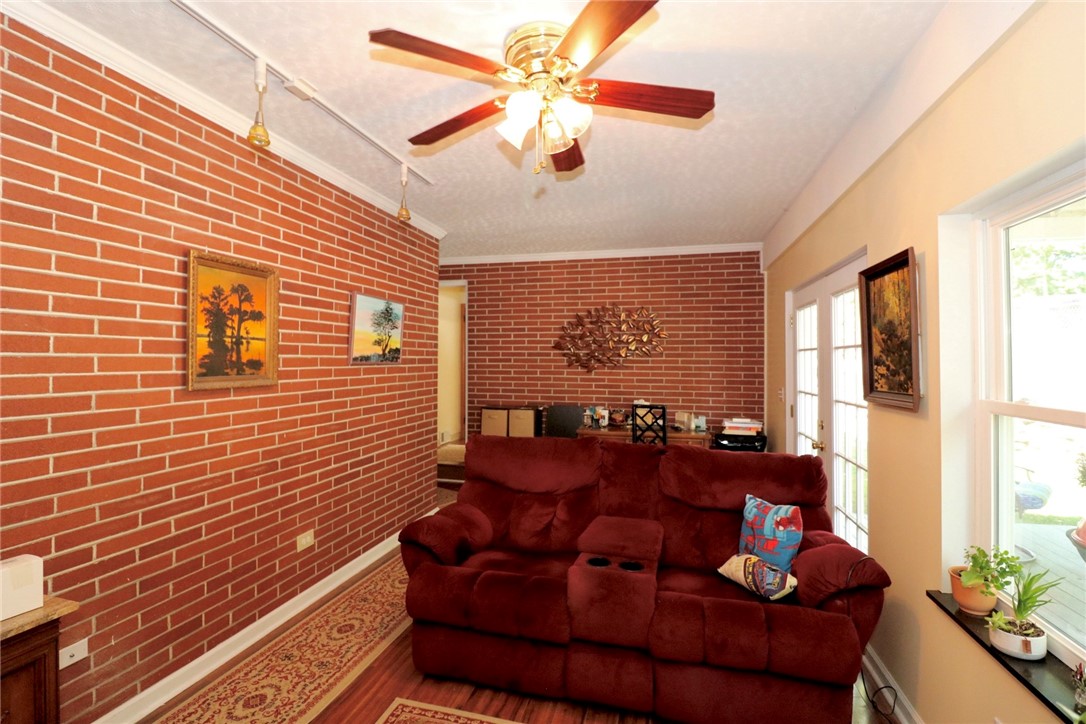 152 Margaret Dr