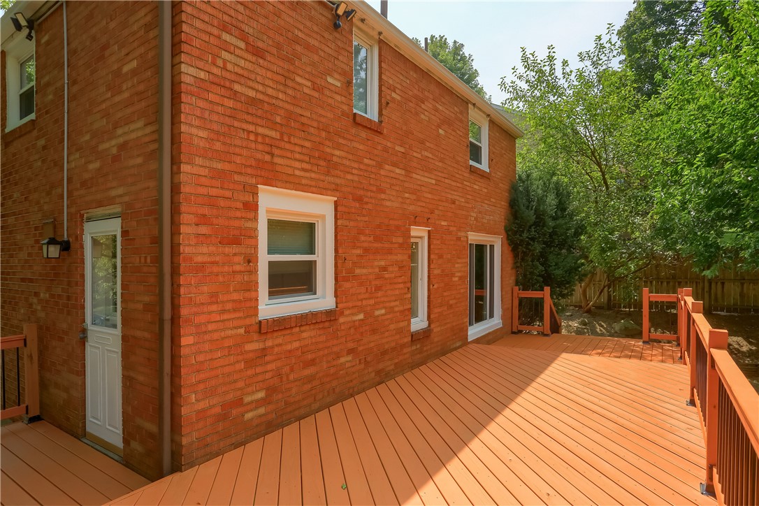 8995 Eastview Drive