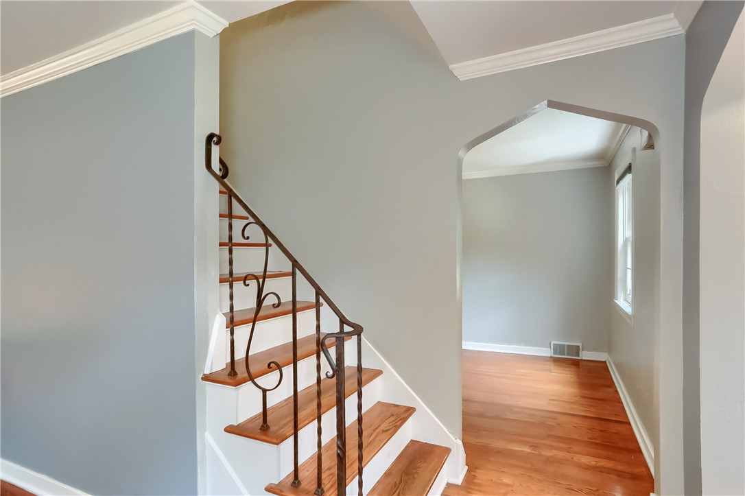 8995 Eastview Drive