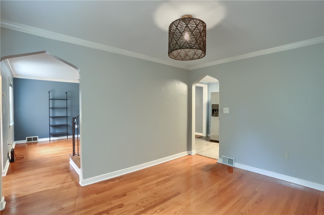 8995 Eastview Drive