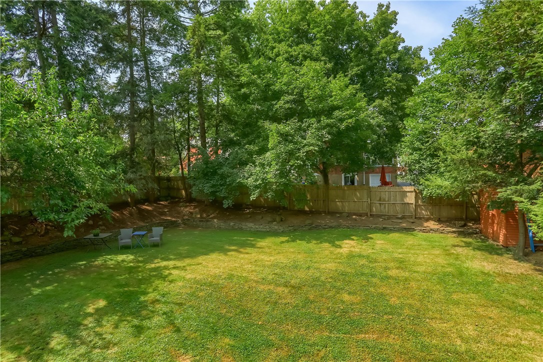 8995 Eastview Drive