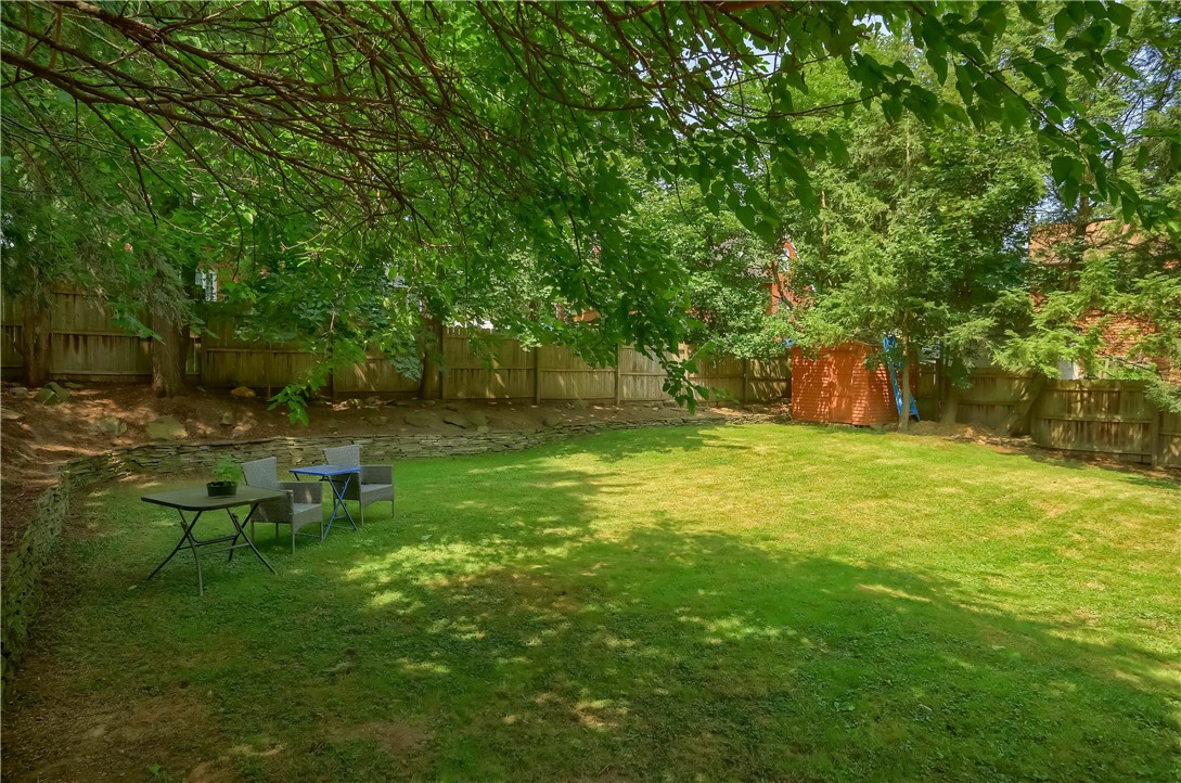 8995 Eastview Drive