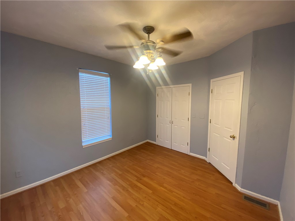 322 E Main St