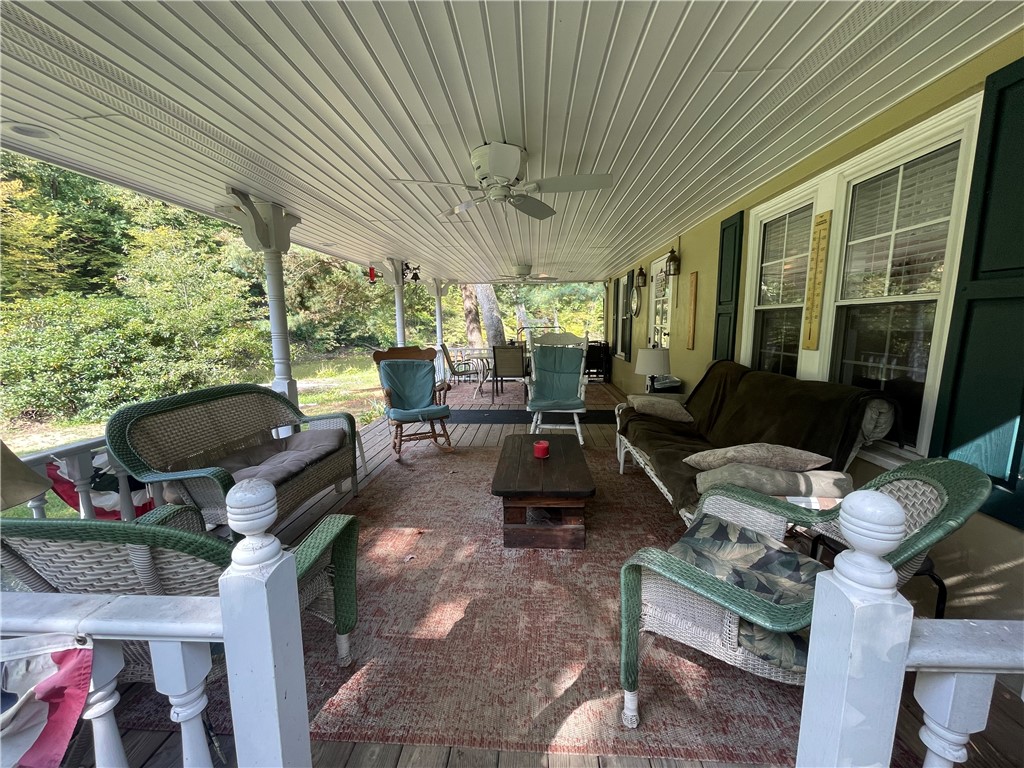 132 Creek Dr