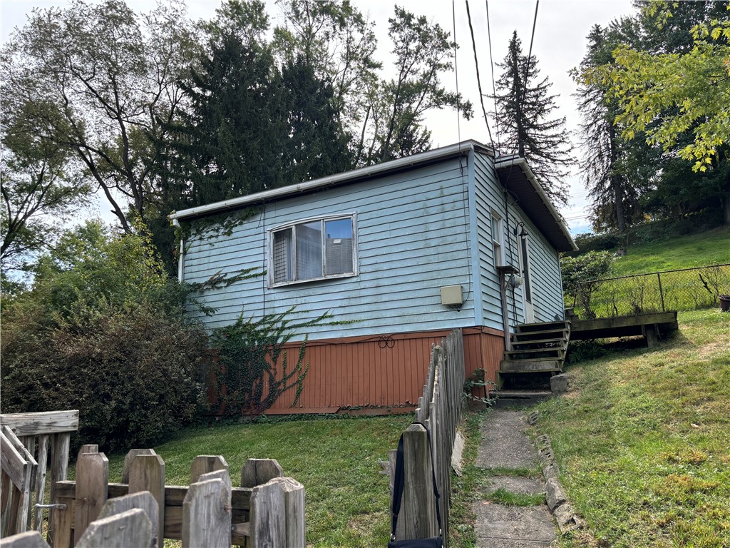 15 Beyrleye Ave