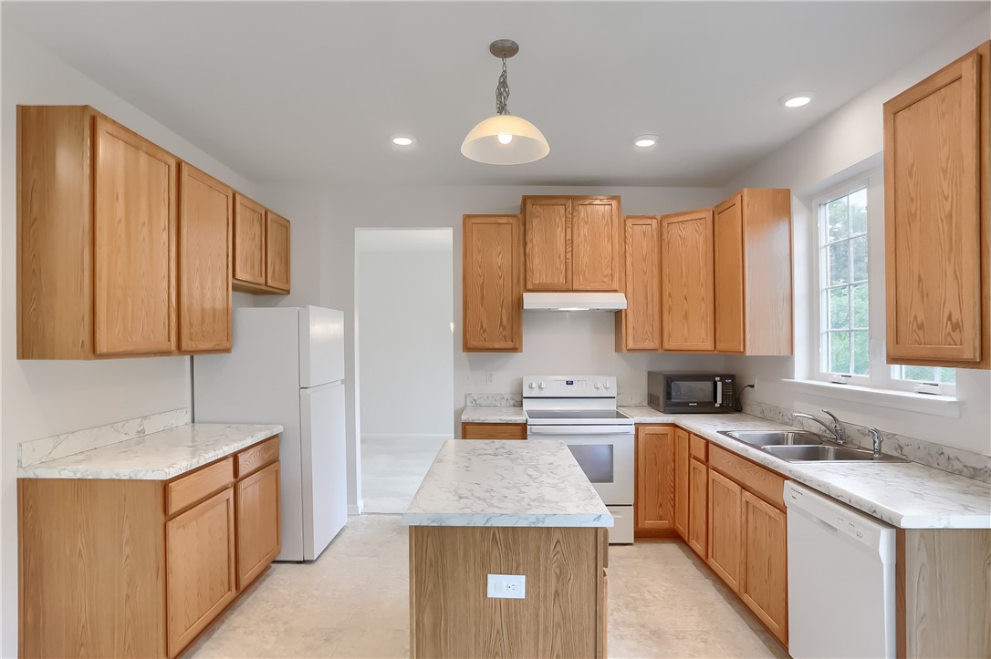 207 Wyncrest Dr.