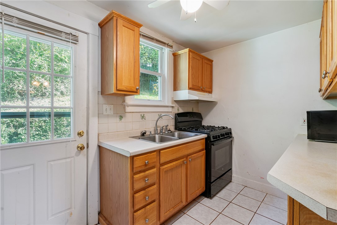 282 Plummer Ave